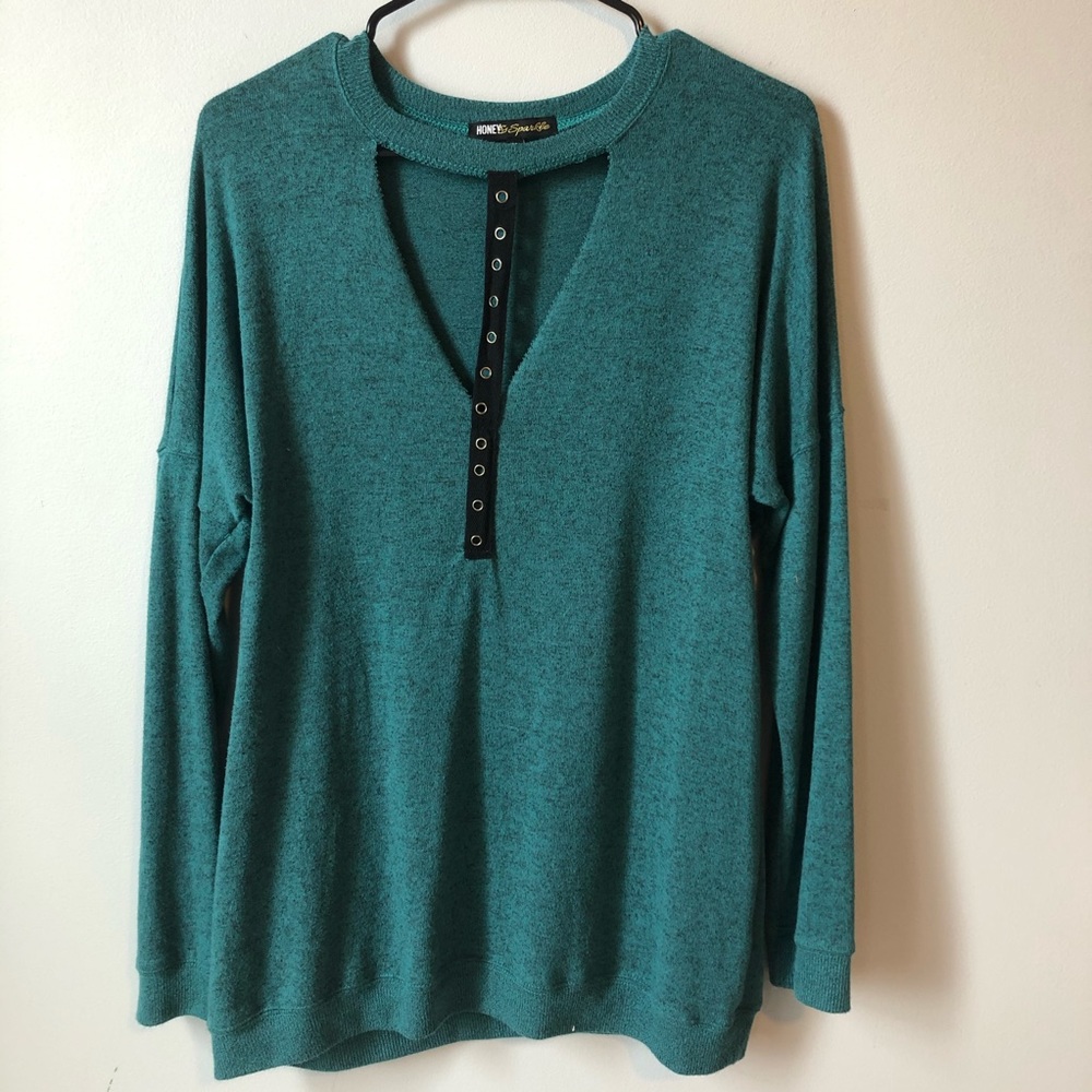 Soft long sleeved top with keyhole front